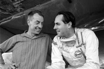 Ron Tauranac y Jack Brabham (Autor desconocido)