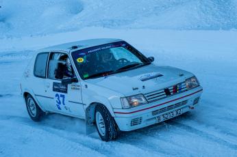 Àngel Bonavida - Anaïs Rigol (Peugeot 205 Rallye( (Foto: Josep Maria Montaner)