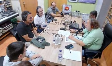 Jordi Ventura y Josep Autet con Luis Rivaya en el programa Grip, de Onda Peñes (Foto: Juancar Álvarez)