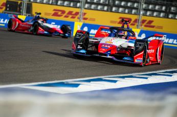 Mahindra Racing en acción en el E-Prix de Marrakech - Foto: Spacesuit Media