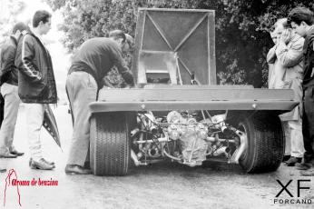 Ferrari 212 E & Peter Schetty. Montseny 1969 (Foto: Xavier Forcano/Aroma de Benzina)