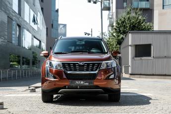 MAHINDRA XUV500