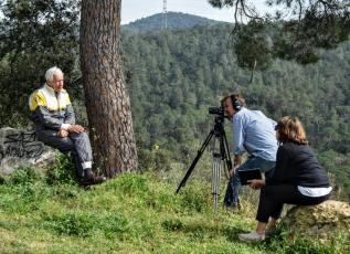 Antonio Zanini con Lluís Riola a la cámara y Mireia Vicente con las preguntes. “Els Àngels”, 19 de marzo de 2020 / Foto: Josep Autet